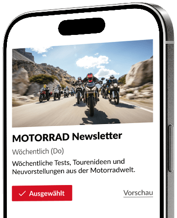 Gruppe von Motorradfahrern auf einer Straße, daneben ein roter Button mit dem Status ‚Ausgewählt‘.